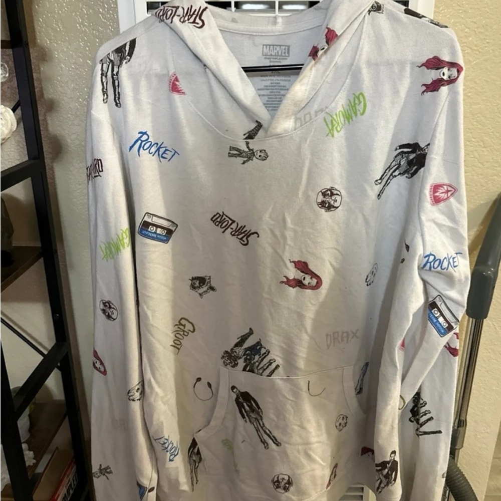 Marvel White Graphic Tee with Black Accents